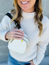 Load image into Gallery viewer, Quilted Sling Bag